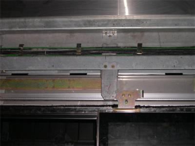 輕軌屏蔽門(mén)系統(tǒng)工程安裝